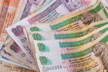 Couple arrested for printing fake notes