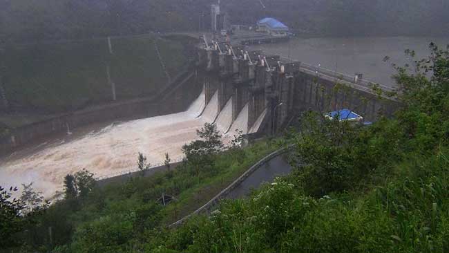 Five spill gates of Upper Kotmale Reservoir opened