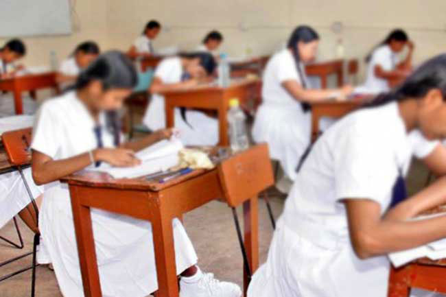 Examiner arrested for assisting A/L candidate with answers