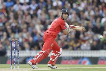 England reach Champions Trophy final