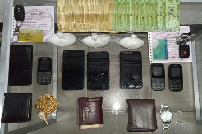 Three arrested with ‘Ice’ worth nearly Rs. 1.5 million