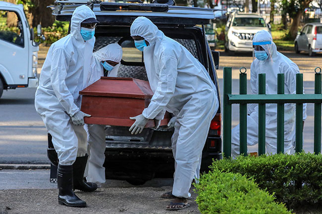 Sri Lanka sees uptick in COVID deaths with 32 new victims