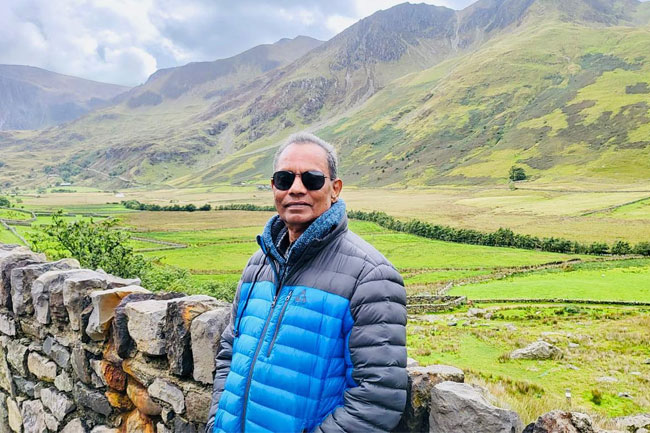 Veteran singer Nuwan Gunawardena passes away