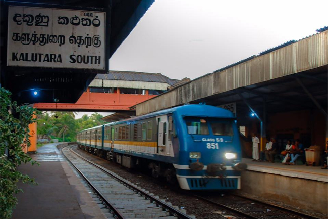 Trains on Coastal Line delayed due to derailment