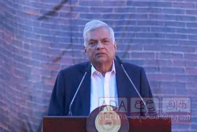 President awards first set of ‘Urumaya’ land deeds