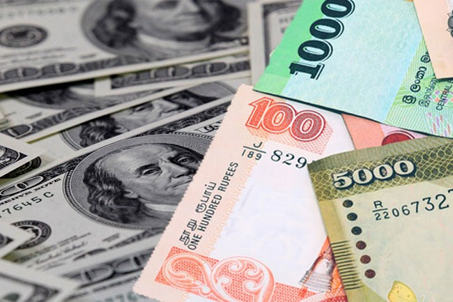US Dollar climbs above Rs. 300 for first time since September 2024