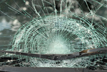 2 killed, 7 injured in multi-vehicle crash