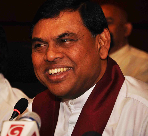 Basil Rajapaksa leaves for US