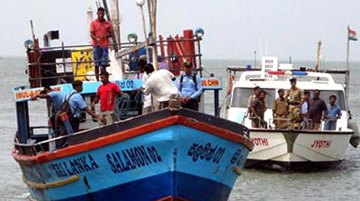 Navy chases away Rameswaram fishermen?